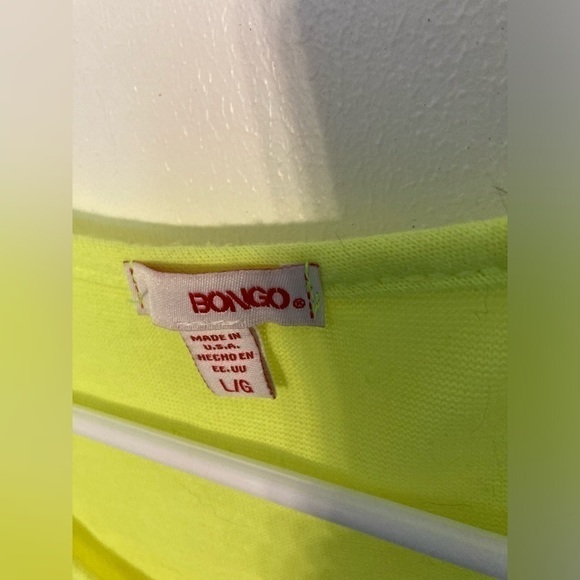 4/$25 Bongo 3/4 sleeve top in neon green in size Large . Excellent condition - Picture 3 of 3